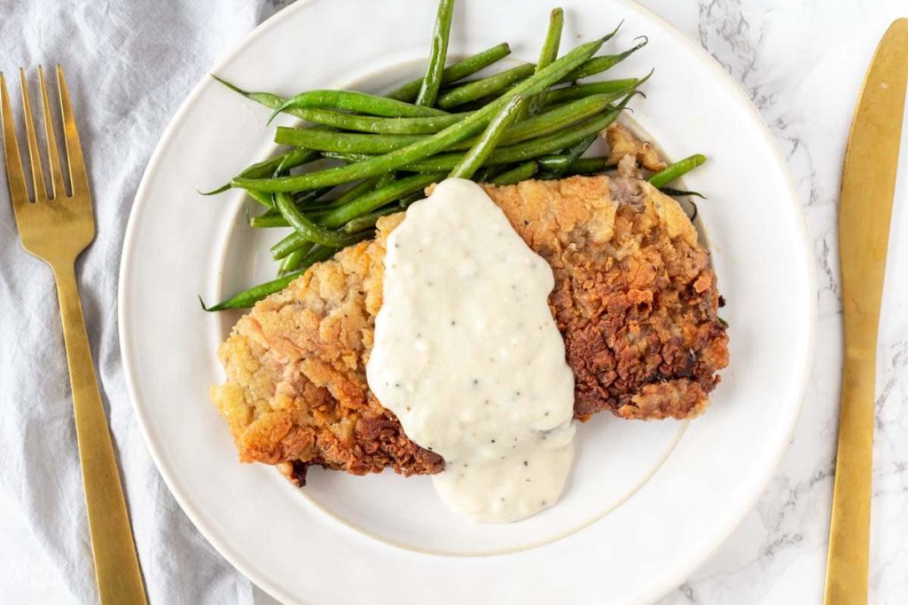 A Step-by-Step Recipe for Chicken Fried Steak with a Sawmill Gravy Sauce