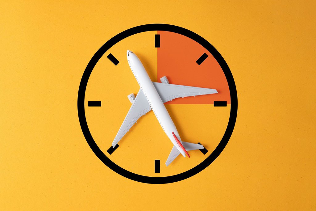 Guide to the Best Time to Buy Flights (International & Domestic)