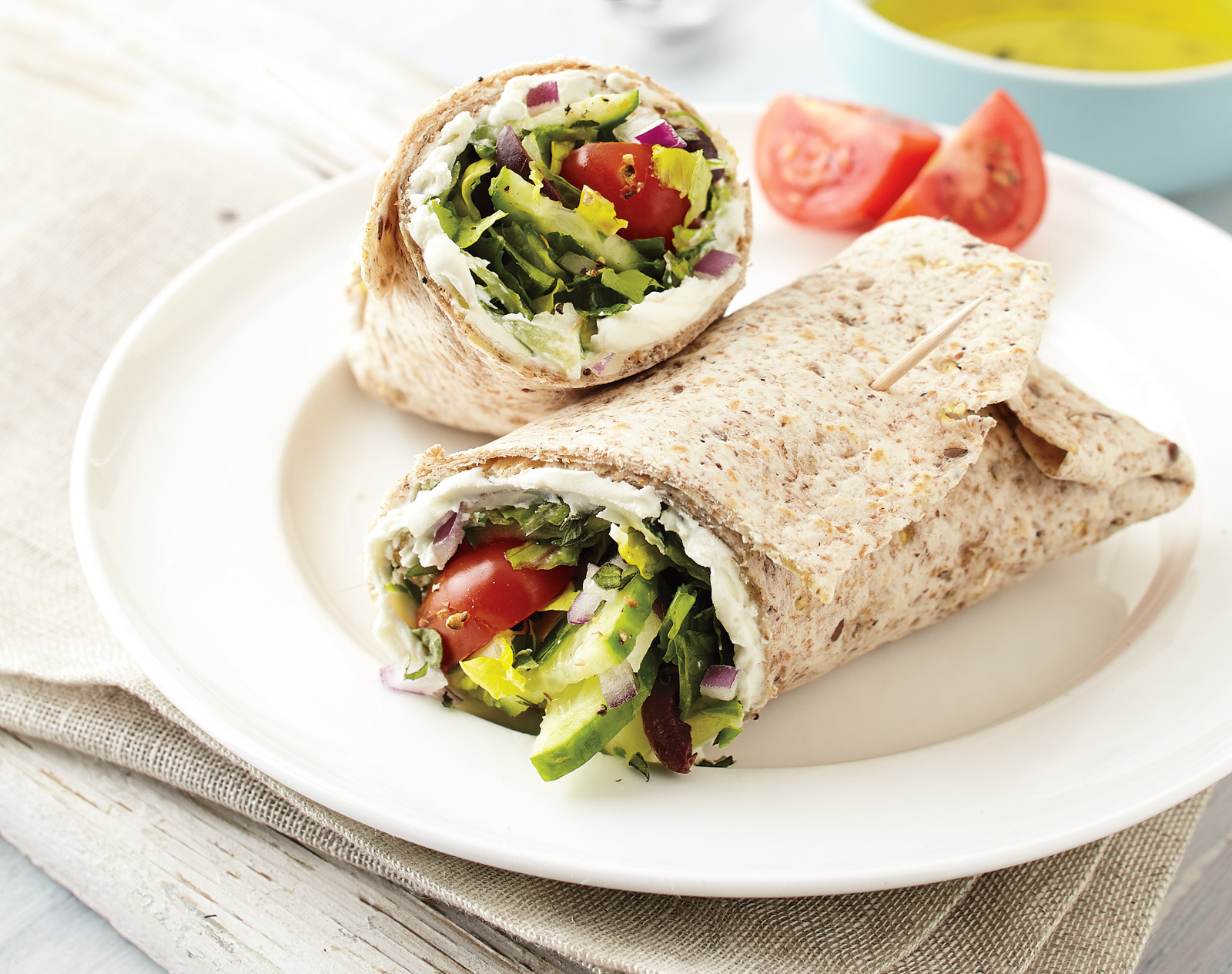 This Delicious Greek Salad Wrap Has 17 Grams of Protein