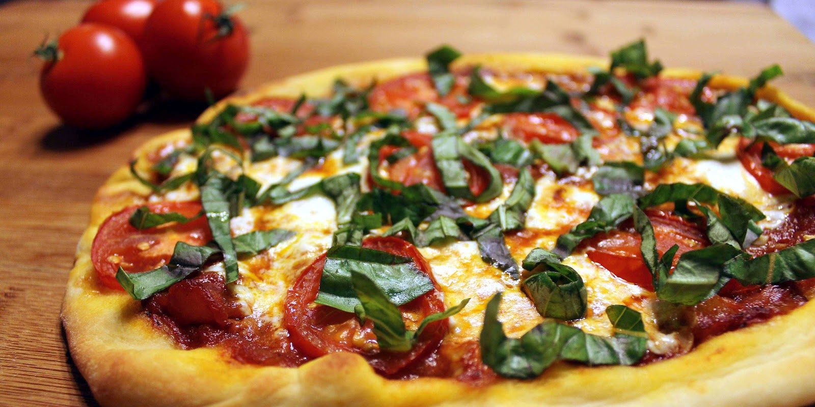 This 'Caprese' Pizza Recipe Contains 19 Grams Of Protein