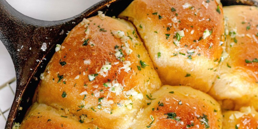 Bookmark These Ultra-Pillowy Fried Herb Yeast Rolls for Holiday Dinners