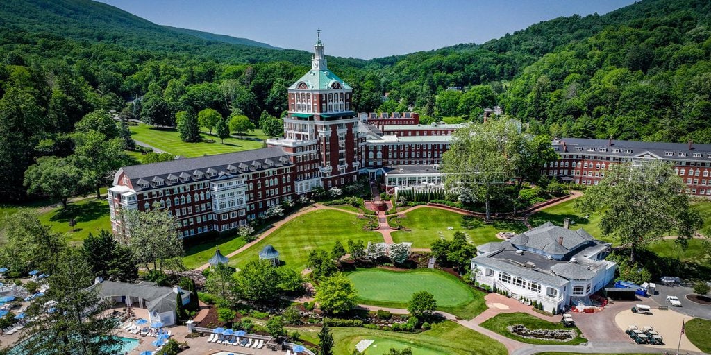 Check Out America’s Oldest Resort in West Virginia After the Restoration