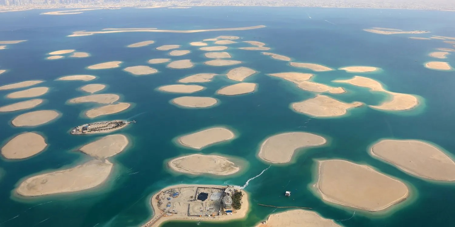 Inside 300 Eerie Dubai Islands Which Are Mostly Empty and Built for the Super Rich