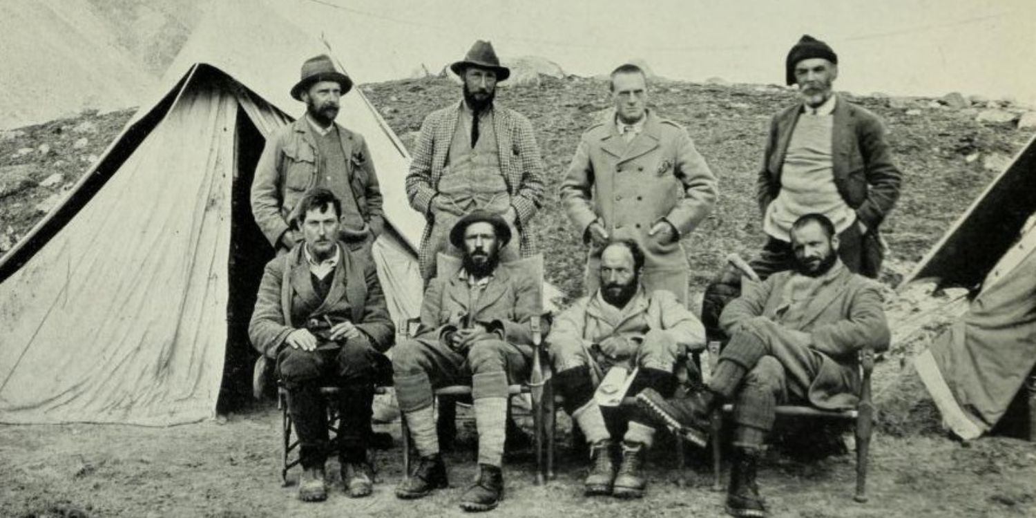 See Photos From the 1924 Mount Everest Expedition That Led to the Vanishing of Two Explorers